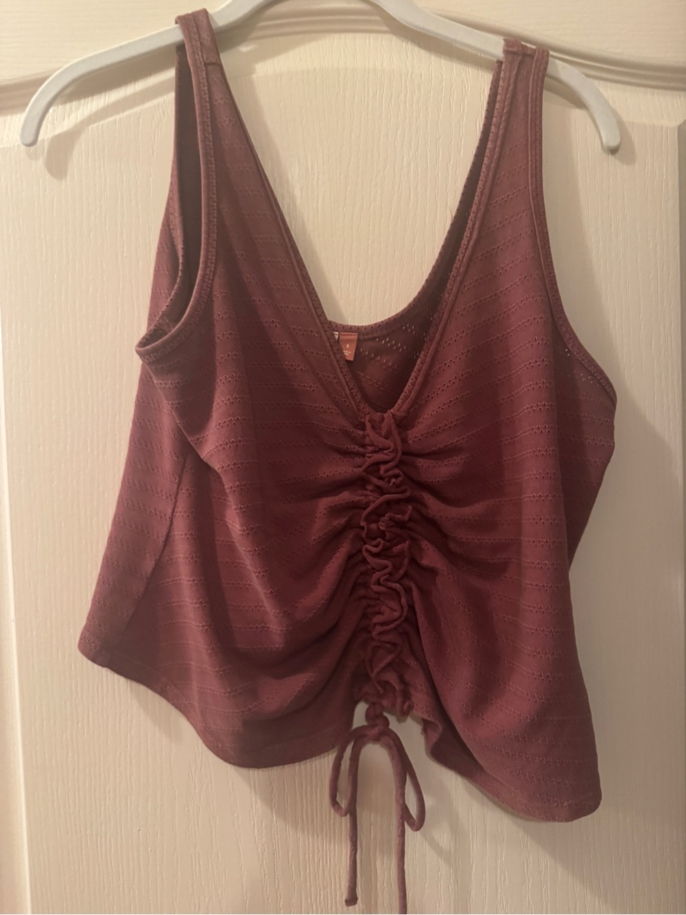 Pilcro Ruched Front Tank - Picture 4 of 8